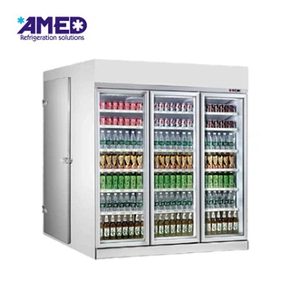 Spacer po chłodziarce i lodówce